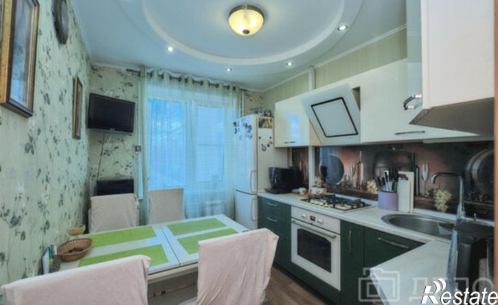 4-комн квартира улица Стройкова, 25,  д. 25