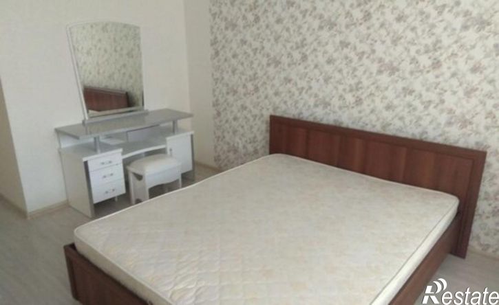 3-комн квартира ул Семчинская, 3,  д. 3