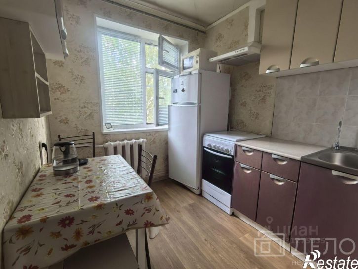 4-комн квартира улица Островского, 23/2,  д. 23/2