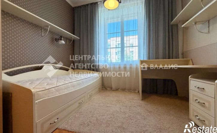 3-комн квартира Подгорная улица, 17,  д. 17