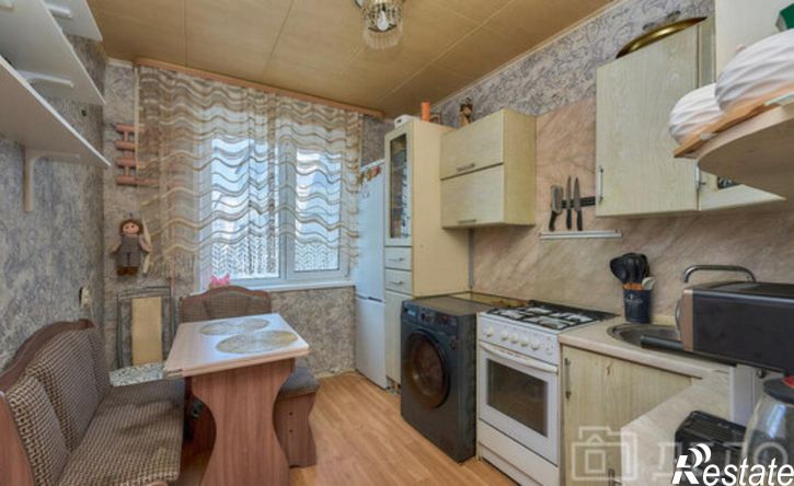 4-комн квартира ул Сельских Строителей, 1в,  д. 1в