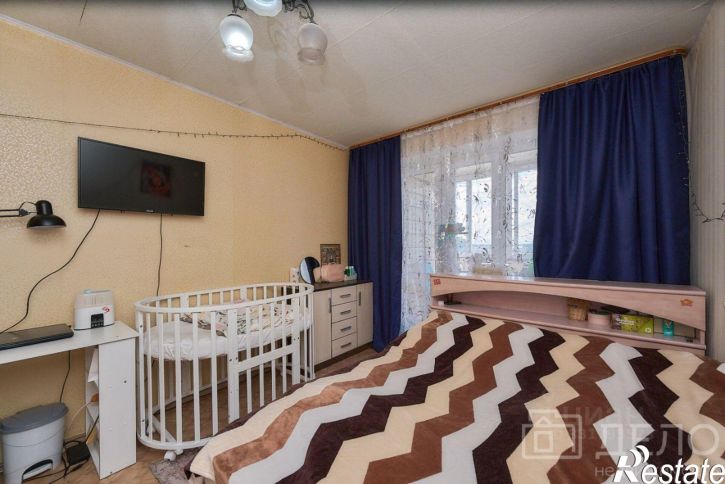 4-комн квартира ул Сельских Строителей, 1в,  д. 1в