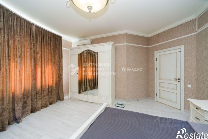 4-комн квартира Народный б-р, 15,  д. 15