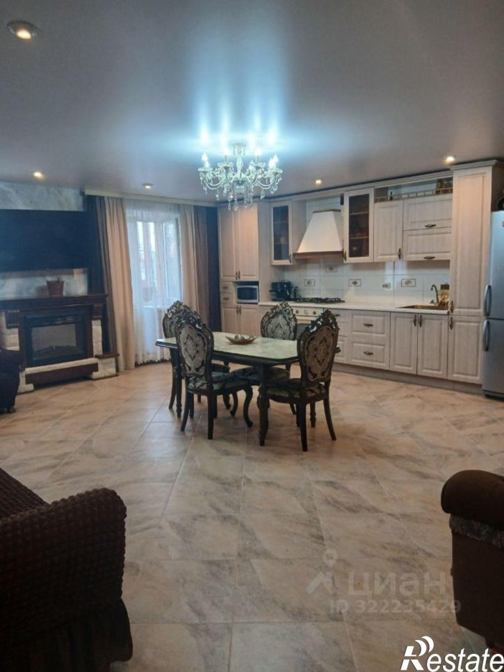 3-комн квартира ул Семчинская, 3,  д. 3