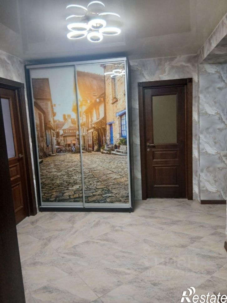 3-комн квартира ул Семчинская, 3,  д. 3