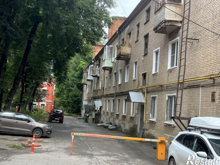 3-комн квартира микрорайон Октябрьский городок, 21