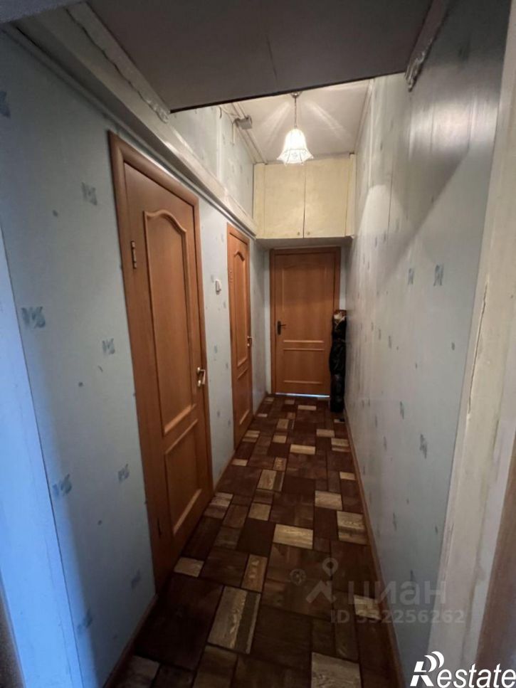 3-комн квартира микрорайон Октябрьский городок, 21