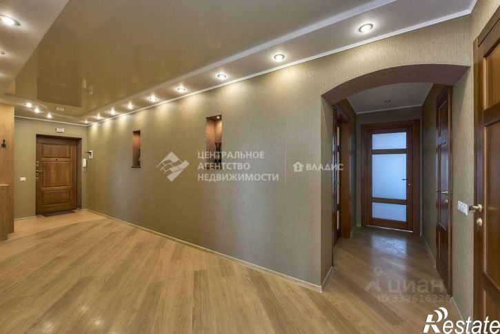 3-комн квартира Рязань, Московский район, Комбайновая улица, 24