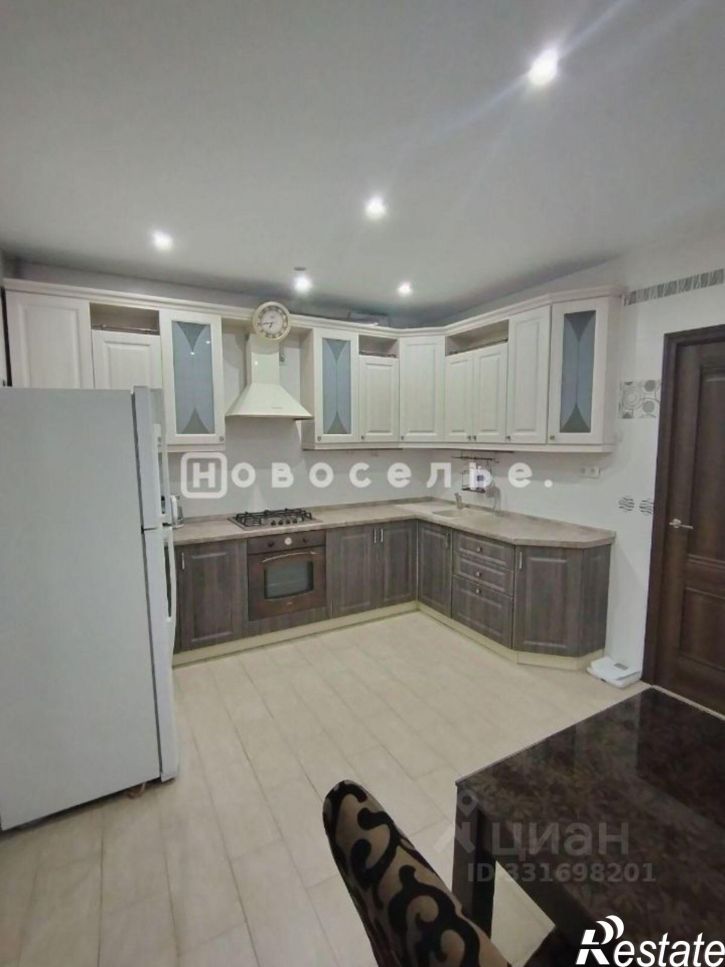 3-комн квартира ул Горького, 50,  д. 50