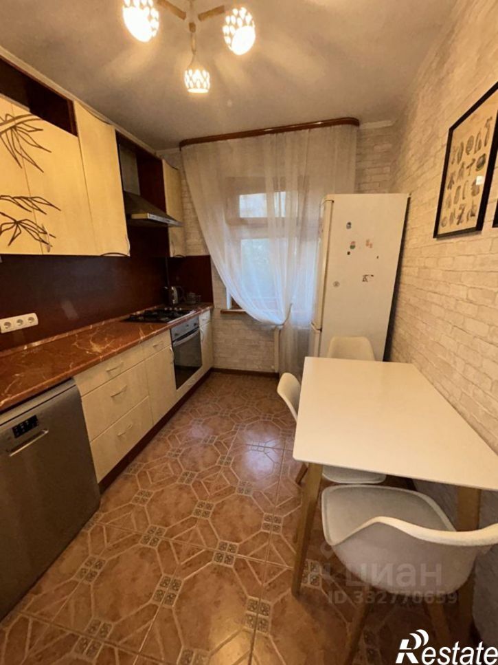 4-комн квартира ул Зубковой, 31а,  д. 31а