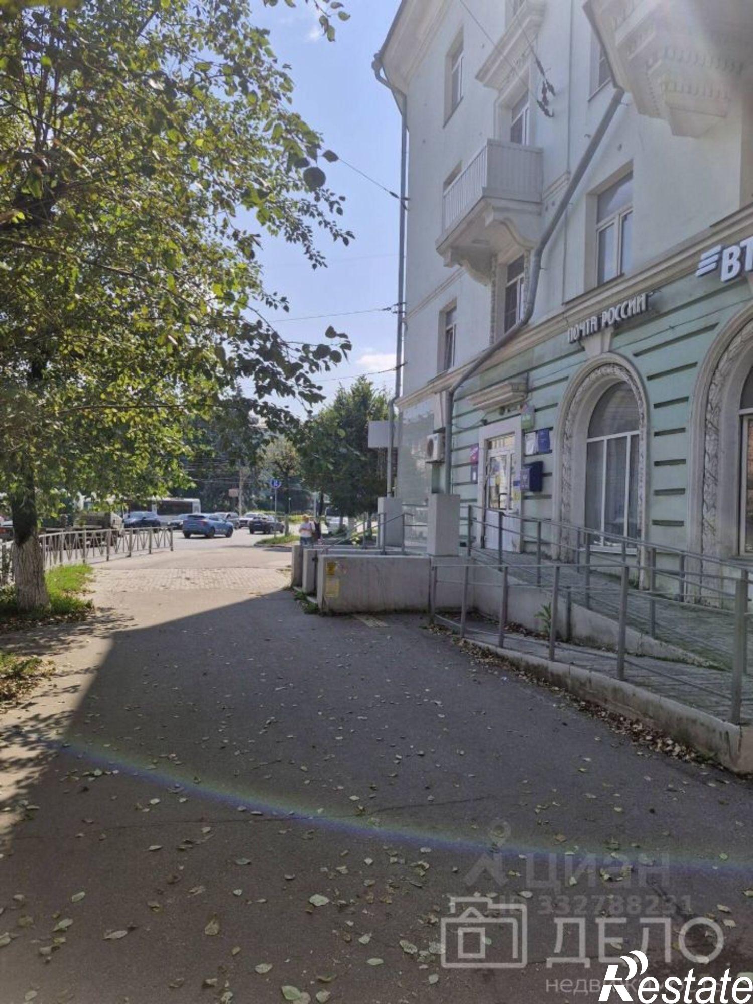 Сдать торговое помещение за 69 914 рублей на Театральная пл, 2