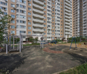 2-комн, 61кв м, этаж 1/17 ул Новаторов, 9в