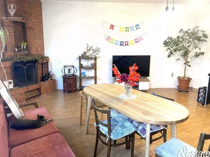 3-комн квартира пл Димитрова, 3 1,  д. 3 1,  к. 1