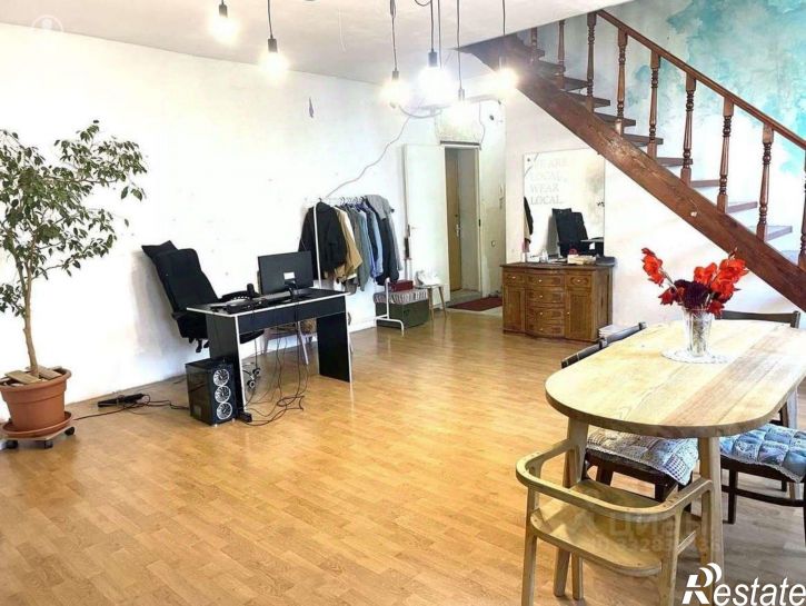 3-комн квартира пл Димитрова, 3 1,  д. 3 1,  к. 1