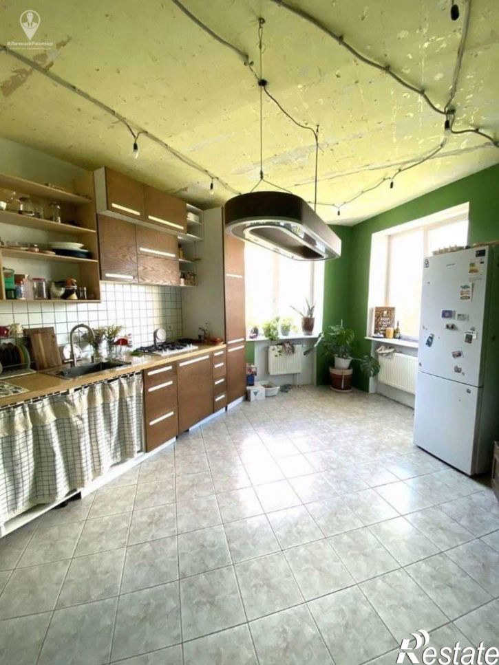 3-комн квартира пл Димитрова, 3 1,  д. 3 1,  к. 1