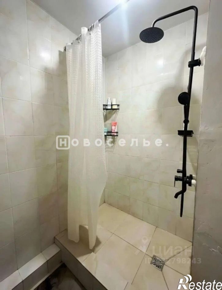 4-комн квартира Первомайский пр-кт, 34,  д. 34