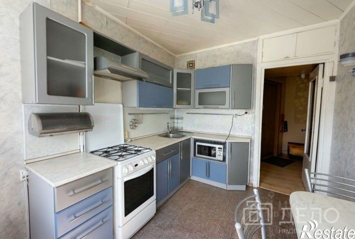 3-комн квартира ул Бирюзова, 22 1,  д. 22 1,  к. 1