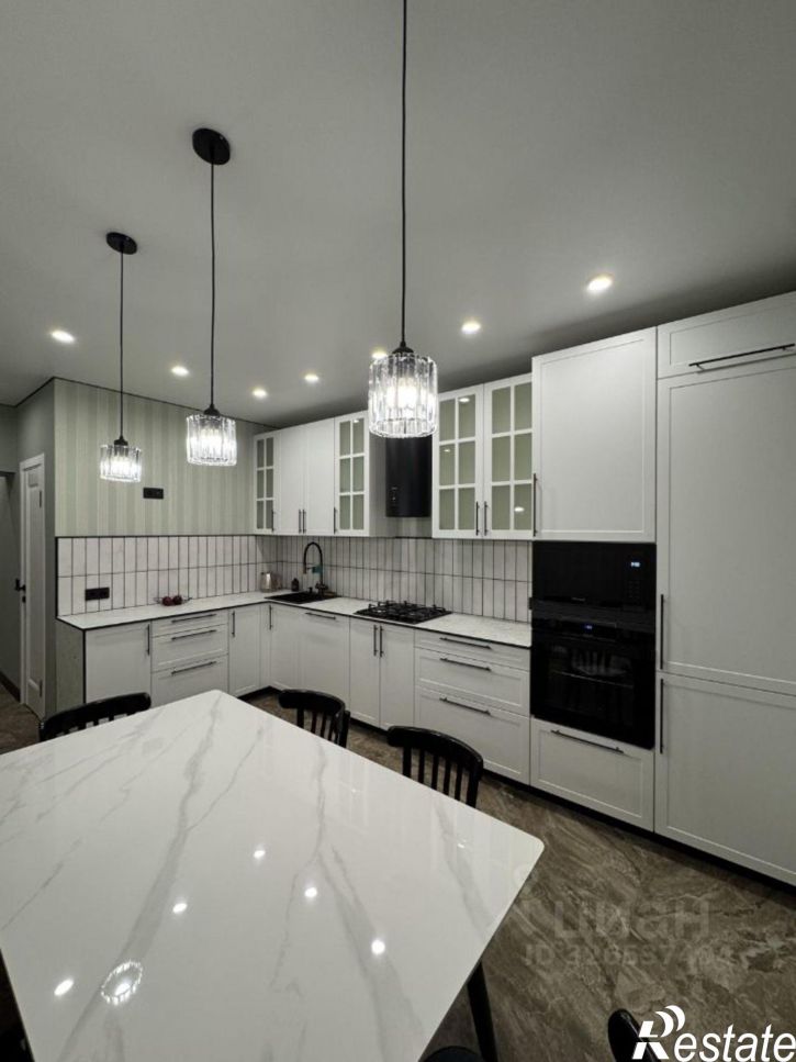 3-комн квартира ул С.Середы, 36,  д. 36