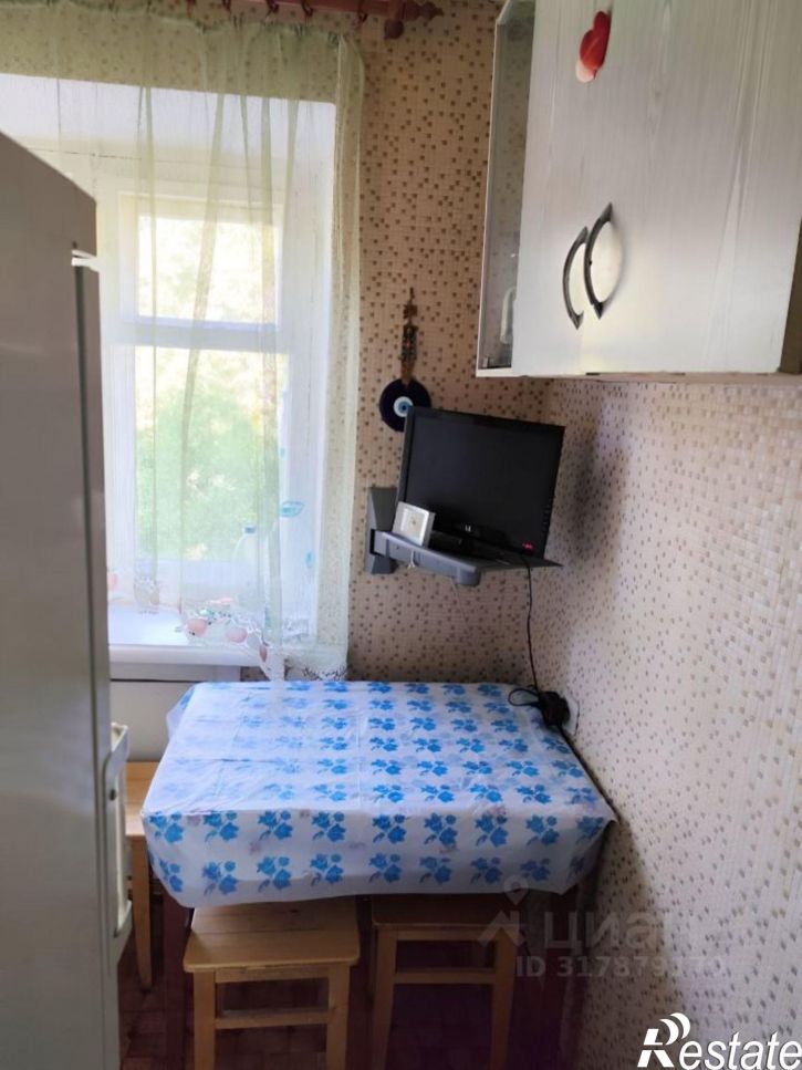 2-комн квартира ул 6-я Линия, 4,  д. 4