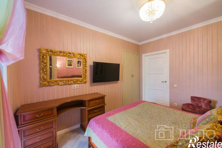 3-комн квартира ул Мервинская, 9,  д. 9