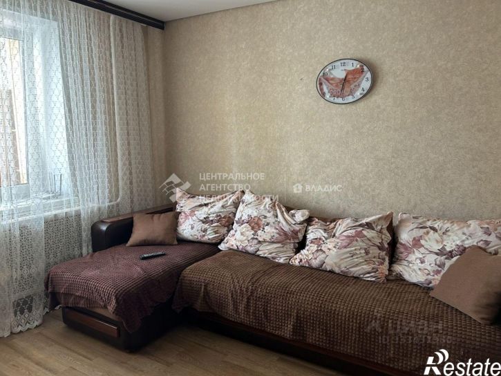 2-комн квартира ул 9-я Линия, 32 3,  д. 32 3,  к. 3