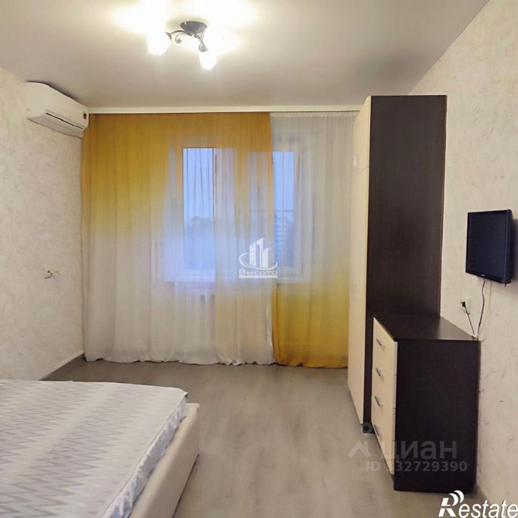 3-комн квартира ул Новаторов, 3,  д. 3