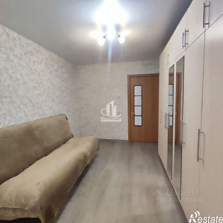 3-комн квартира ул Новаторов, 3,  д. 3