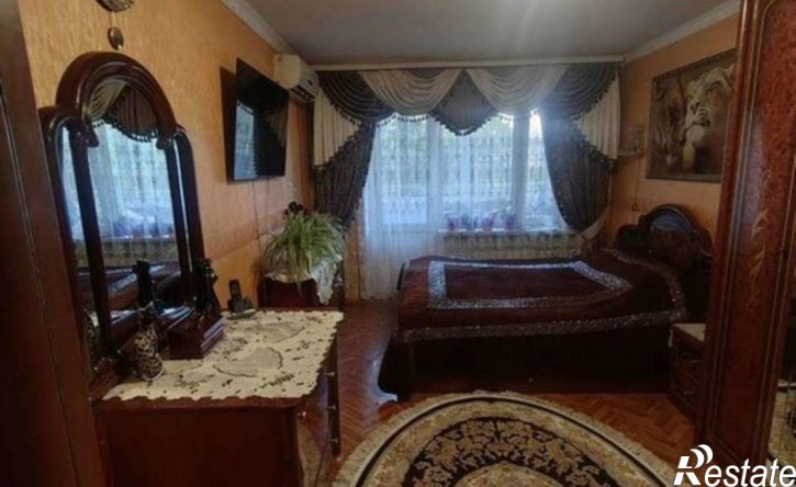 2-комн квартира ул Каширина, 8,  д. 8