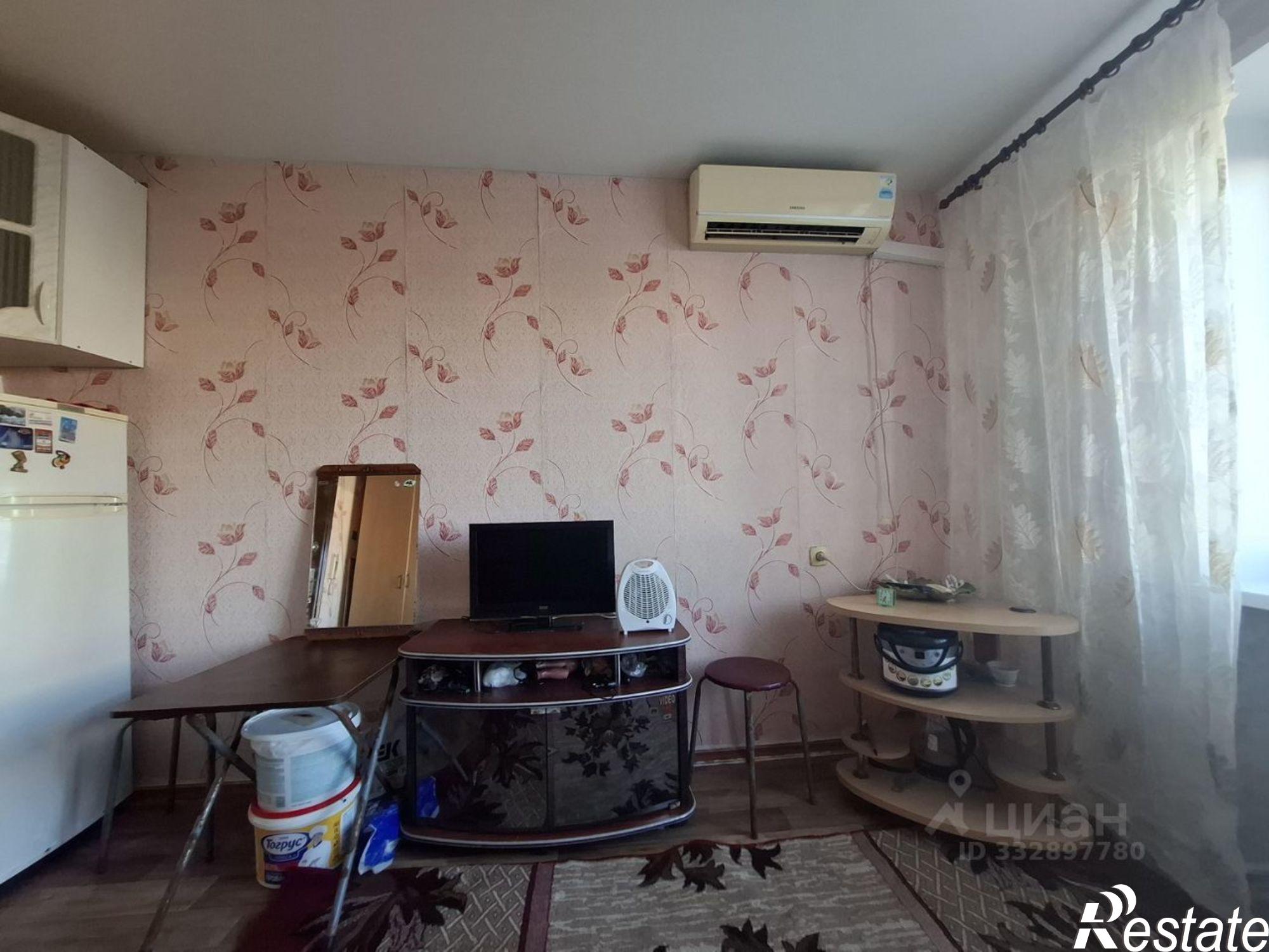Купить комнату за 925 000 рублей на Семинарская улица, 35