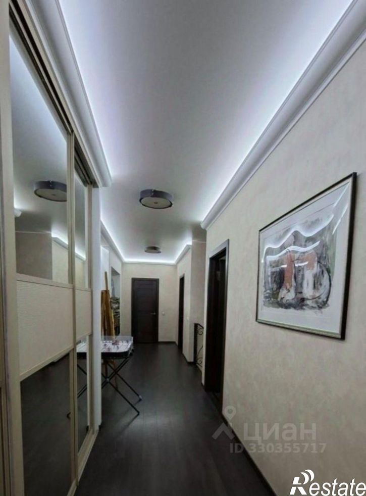 4-комн квартира ул Скоморошинская, 5,  д. 5