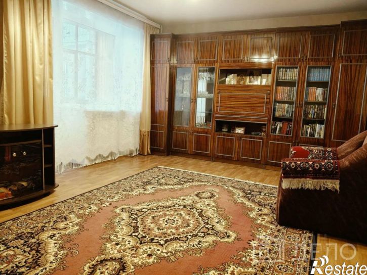 3-комн квартира ул Бирюзова, 9,  д. 9