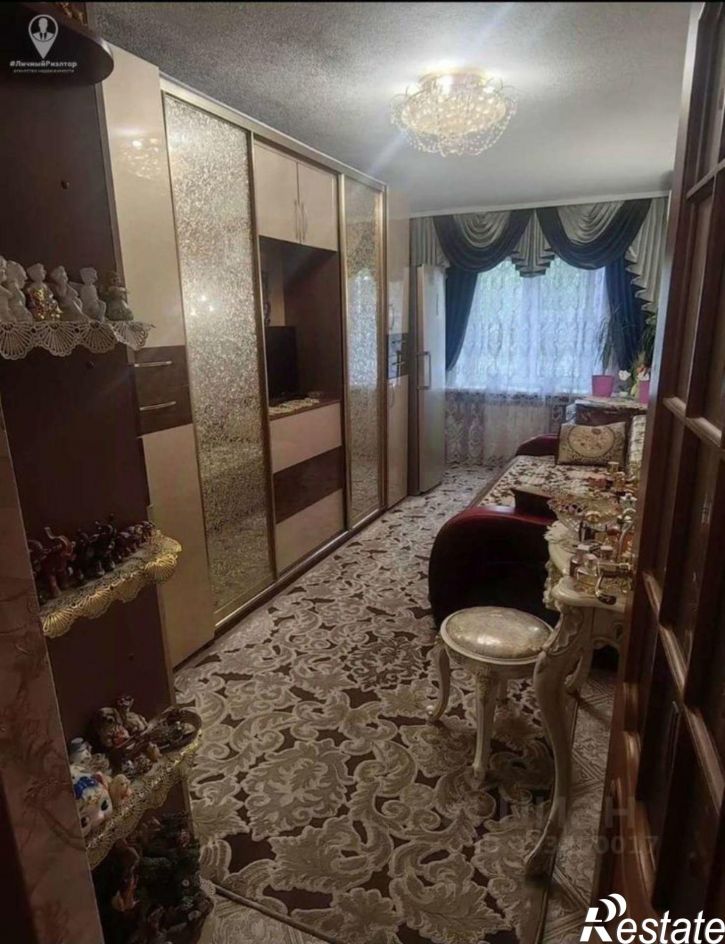 2-комн квартира улица Каширина, 8,  д. 8