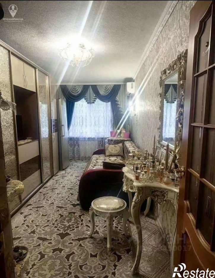 2-комн квартира улица Каширина, 8,  д. 8