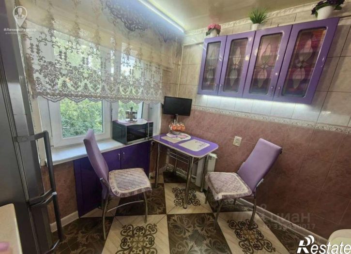 2-комн квартира улица Каширина, 8,  д. 8