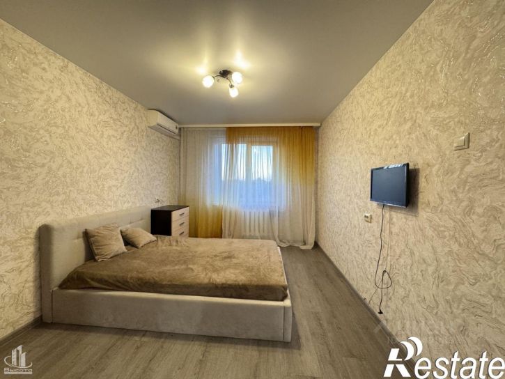 3-комн квартира улица Новаторов, 3,  д. 3