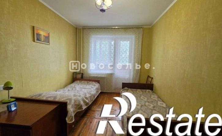 2-комн квартира улица Бирюзова, 30,  д. 30