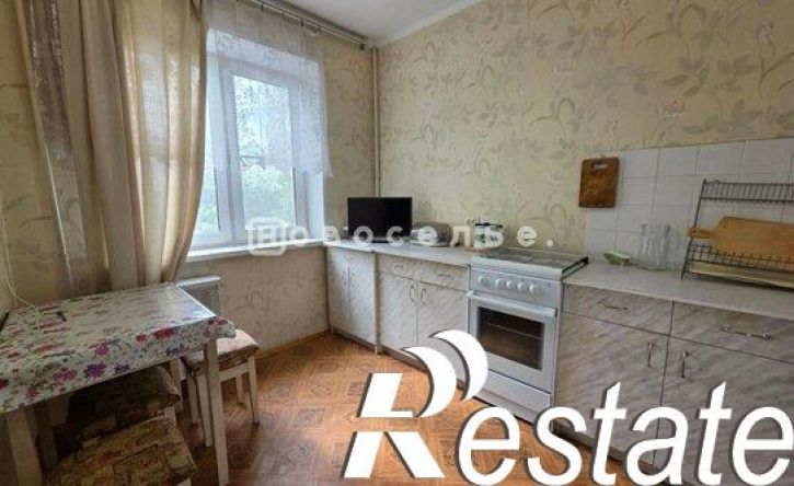2-комн квартира улица Бирюзова, 30,  д. 30