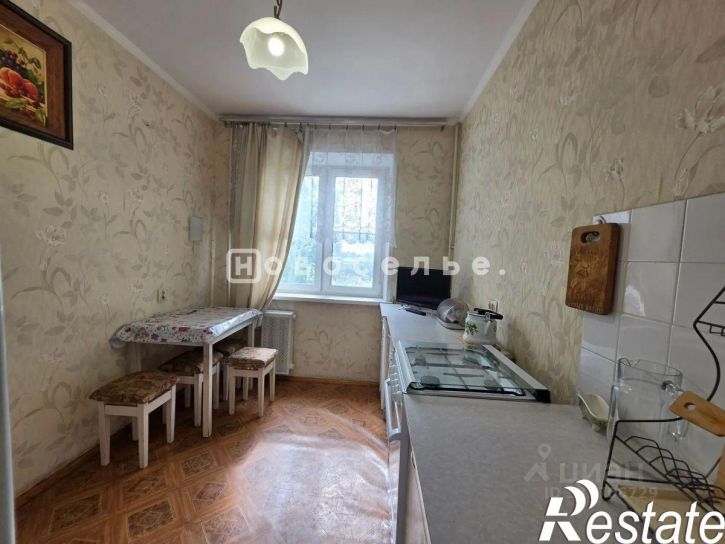 2-комн квартира улица Бирюзова, 30,  д. 30