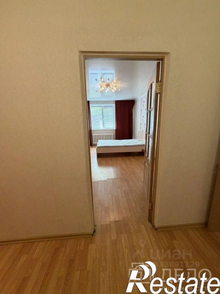 2-комн квартира Комбайновая улица, 28,  д. 28