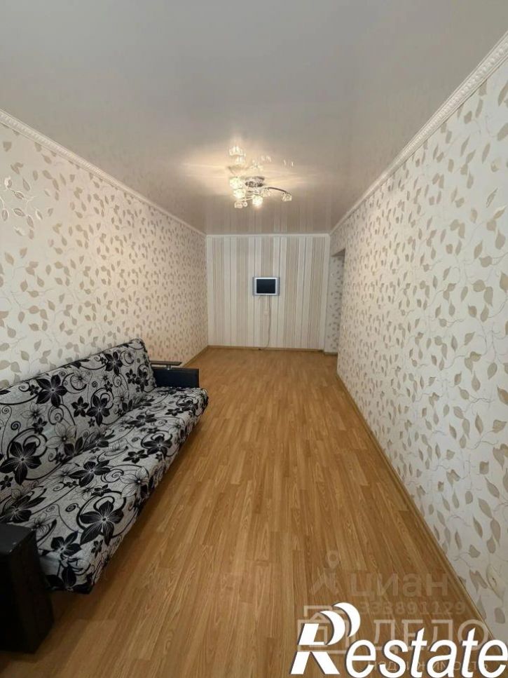 2-комн квартира Комбайновая улица, 28,  д. 28