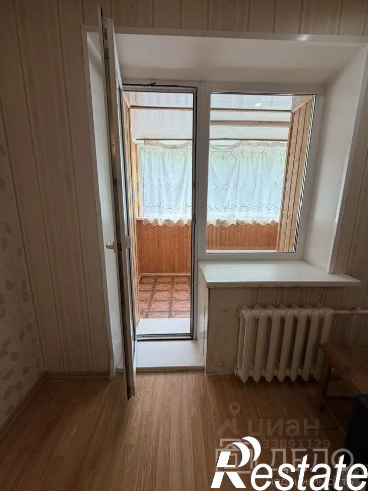 2-комн квартира Комбайновая улица, 28,  д. 28