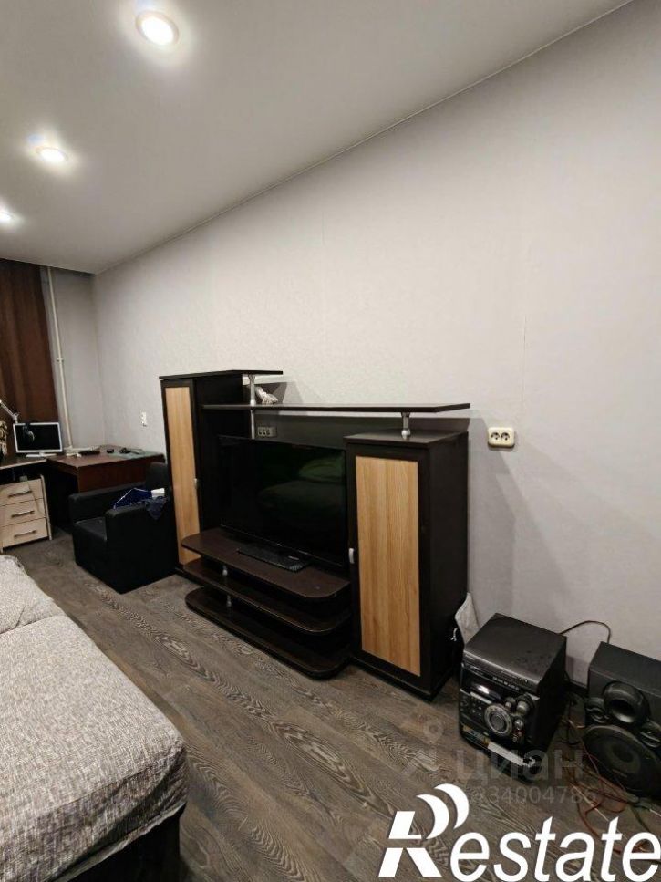2-комн квартира Октябрьская улица, 58,  д. 58