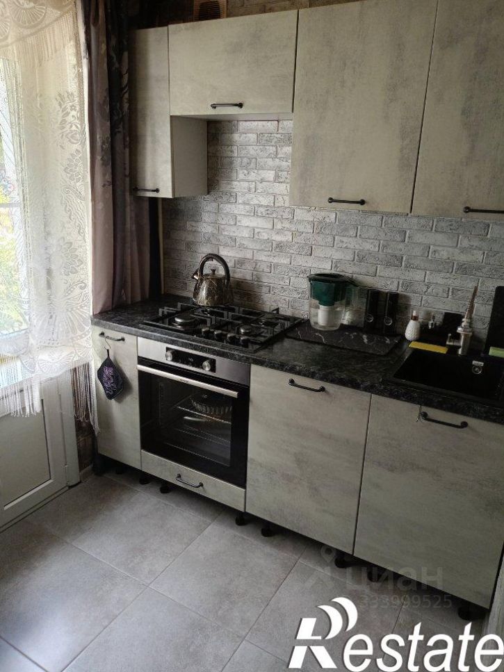 3-комн квартира улица Бирюзова, 1 к2,  д. 1 к2