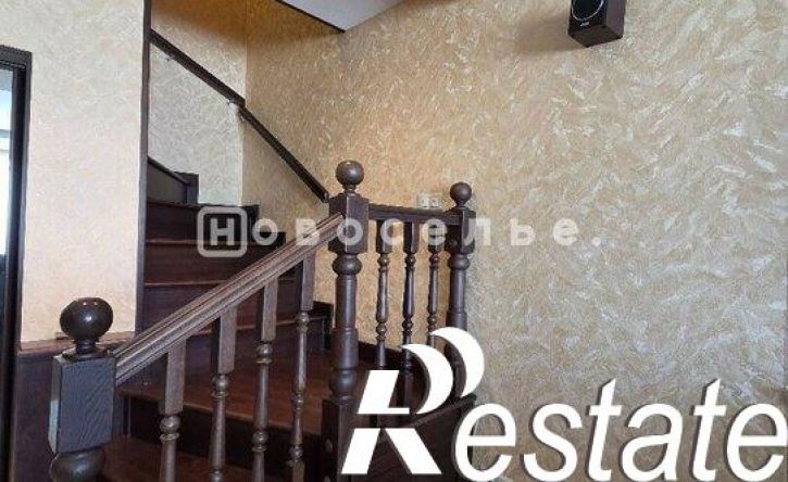 4-комн квартира Вишнёвая улица, 21 к1,  д. 21 к1