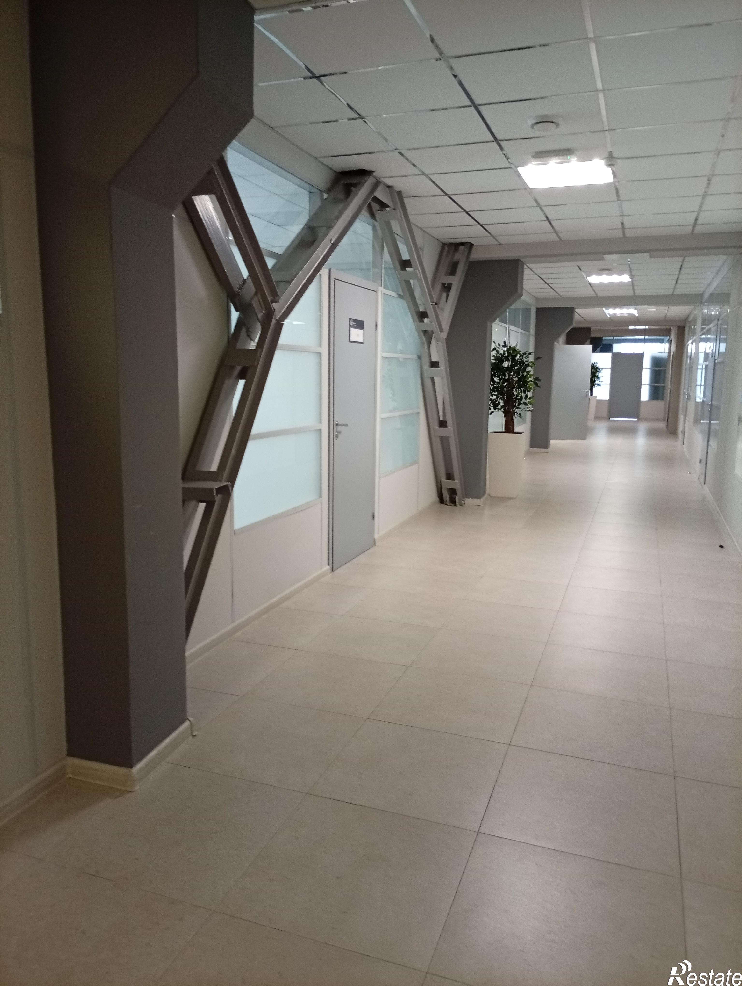 Сдать офис, помещение под офис за 62 549 рублей на Октябрьская, 61
