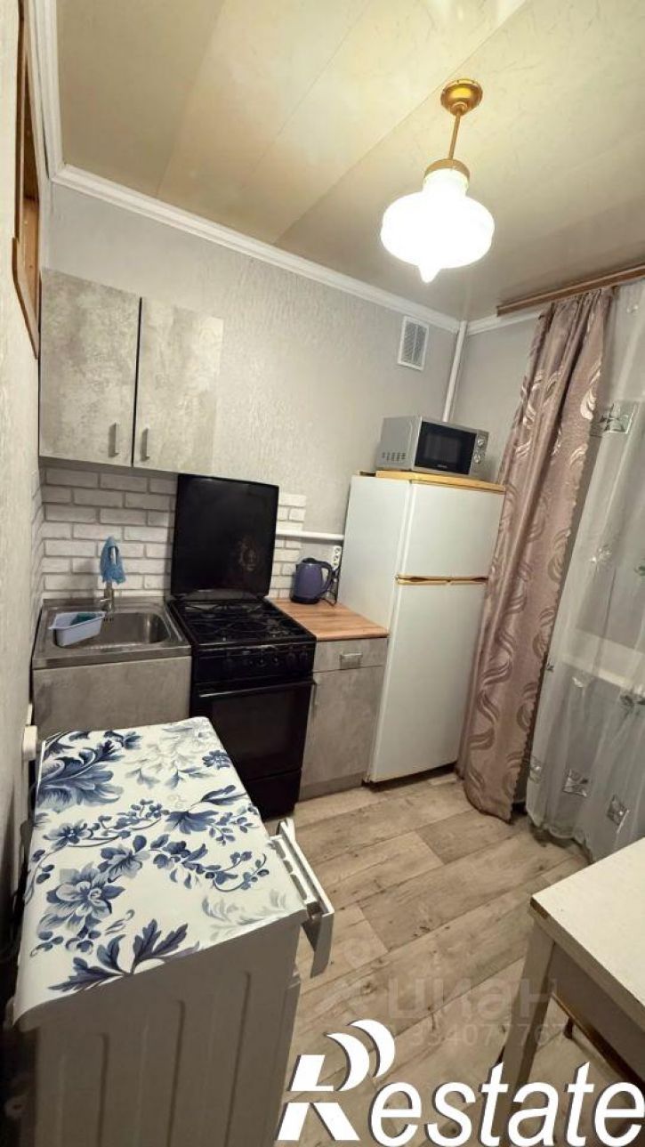 3-комн квартира улица Великанова, 18,  д. 18