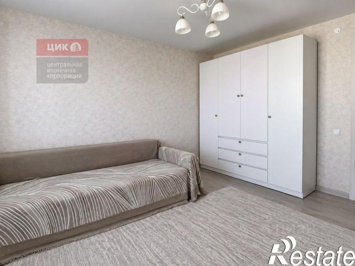 3-комн квартира улица Земнухова, 1,  д. 1