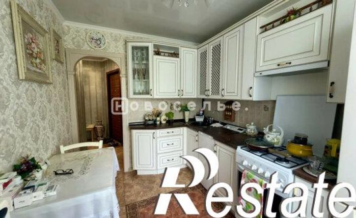 2-комн квартира улица Бирюзова, 23 к1,  д. 23 к1