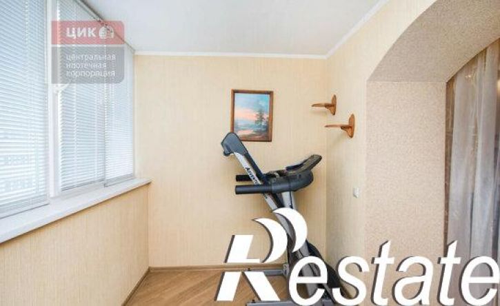 3-комн квартира Комбайновая улица, 24,  д. 24
