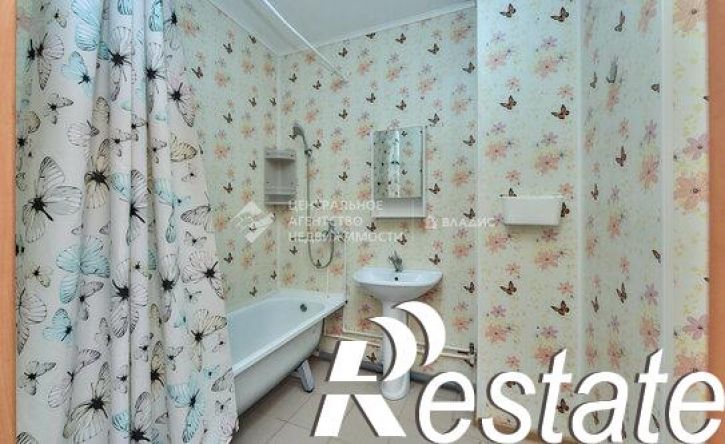 2-комн квартира улица Бирюзова, 3А,  д. 3А